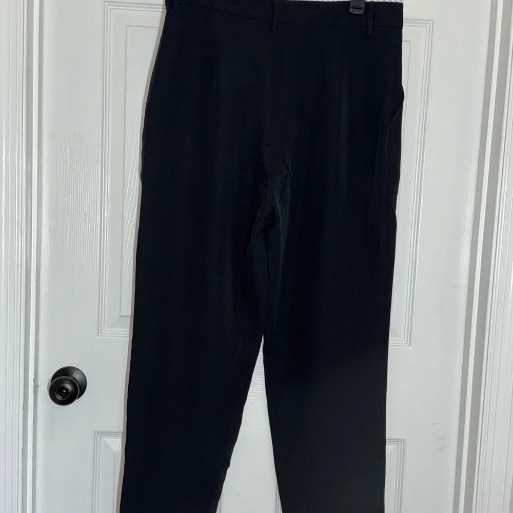 L36 Black High-Waisted Dress Pants with Relaxed Fit